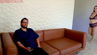 Kiusanteko Video Busty Pornstar In Teräväpiirtona