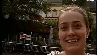 Koko Elokuva: Kaverin Salaisuudet (1995)