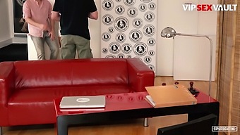 Anabell És Ryan Ryder Casting Felvételén Egy Mellkas Cseh Tini Durván Behatol.